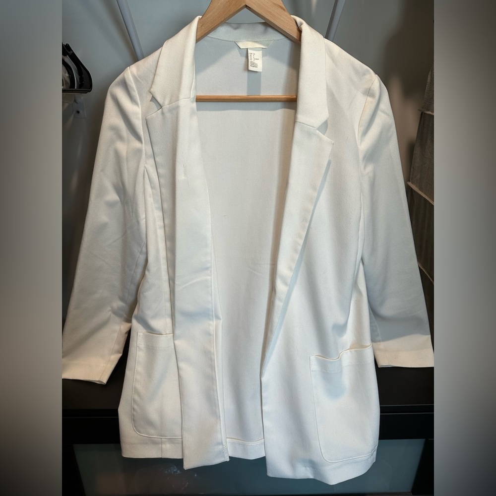 H&M white blazer